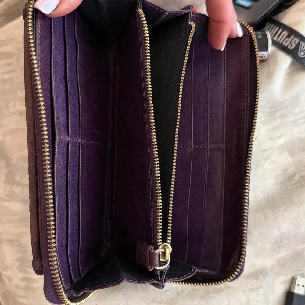 Givenchy Violet Leather Wallet - Picture 3 of 6